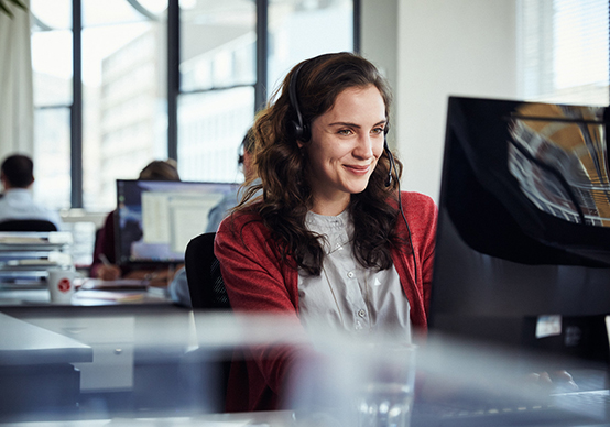 Woman in callcenter