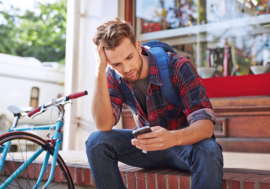 Lifestyle_Guy_Outside_Bike