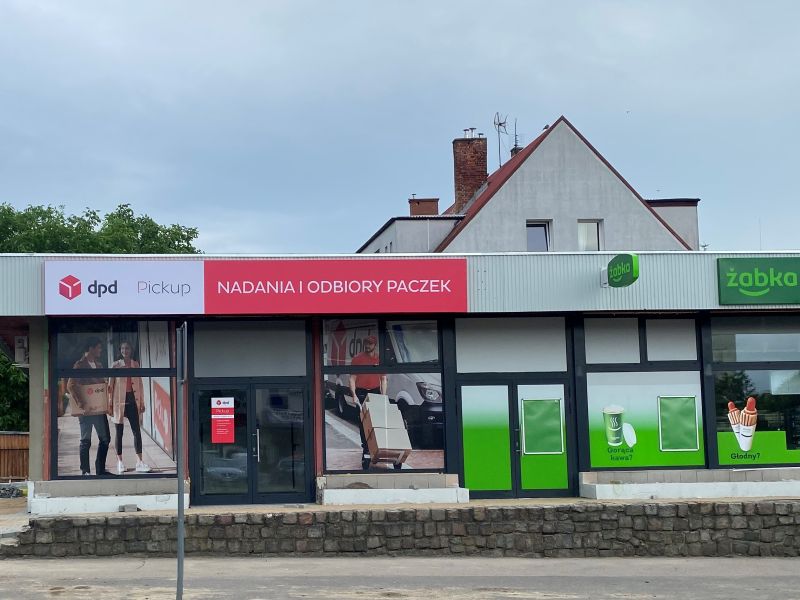 Punkt DPD Pickup i Żabka w jednym budynku. Nadania i odbiory paczek.