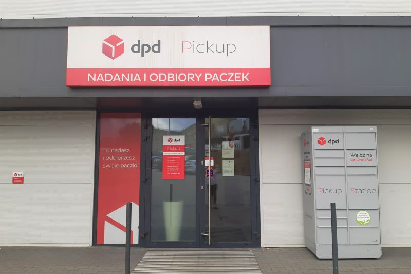 Punkt DPD Pickup z automatem paczkowym DPD Pickup Station.