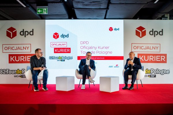Konferencja prasowa DPD Polska jako oficjalnego kuriera 82. Tour de Pologne, z udziałem przedstawicieli firmy.