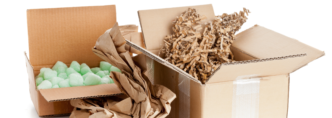 Kartony wraz z wypełniaczami