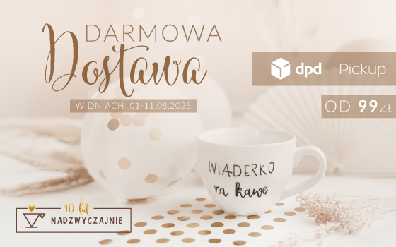 Nadzwyczajnie.pl banner strefa promocji DPD kubek na kawę wśród białej zastawy