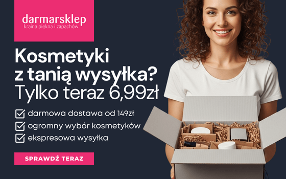 Darmar Strefa Promocij DPD Banner Uśmiechnięta kobieta trzymająca pudełko