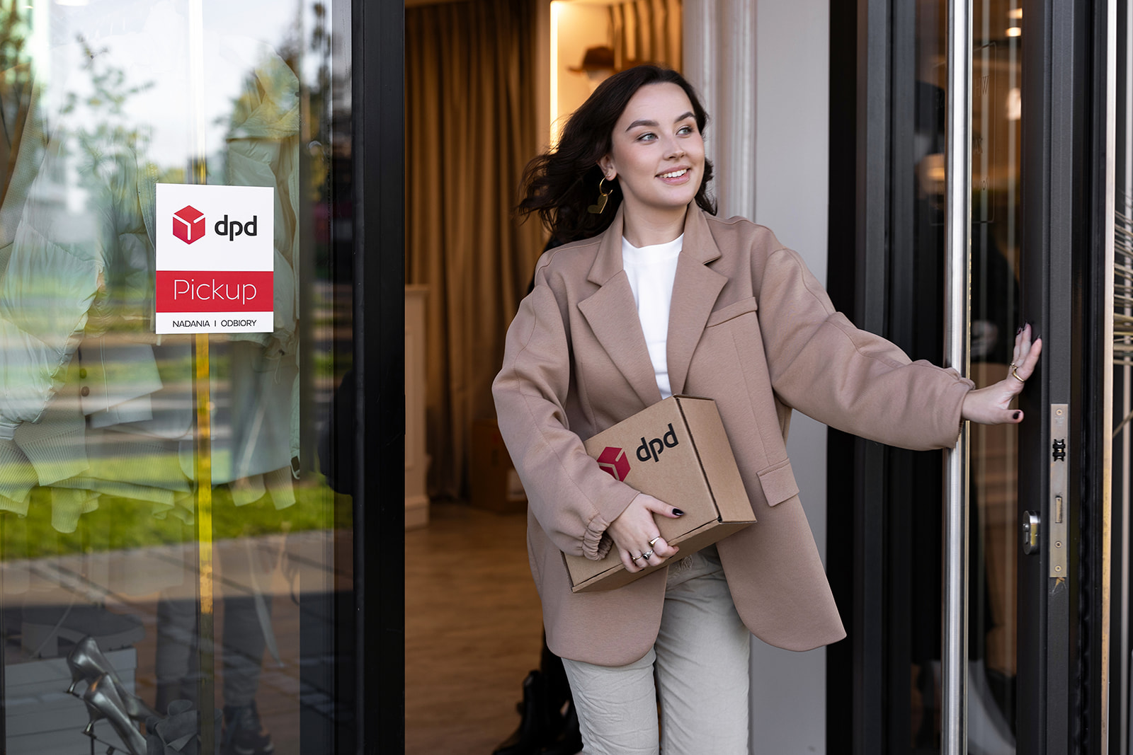 DPD Pickup - Customer is leaving the DPD Pickup Point